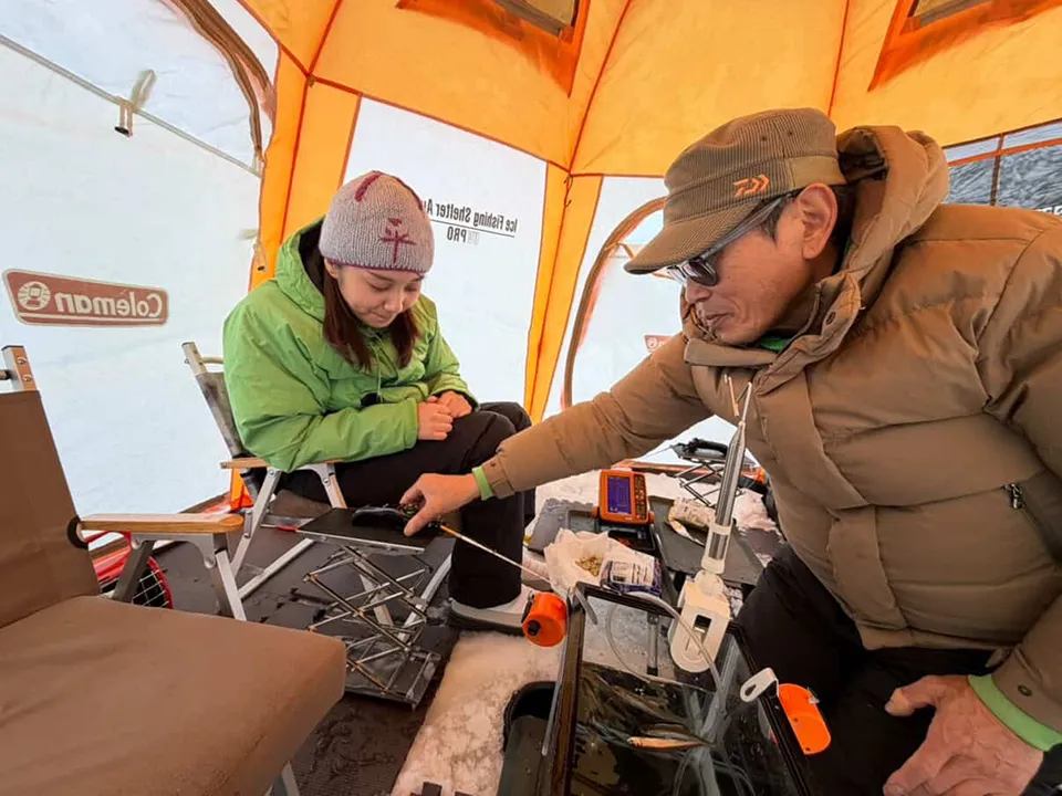 ワカサギ天ぷらと温泉を楽しむツアー